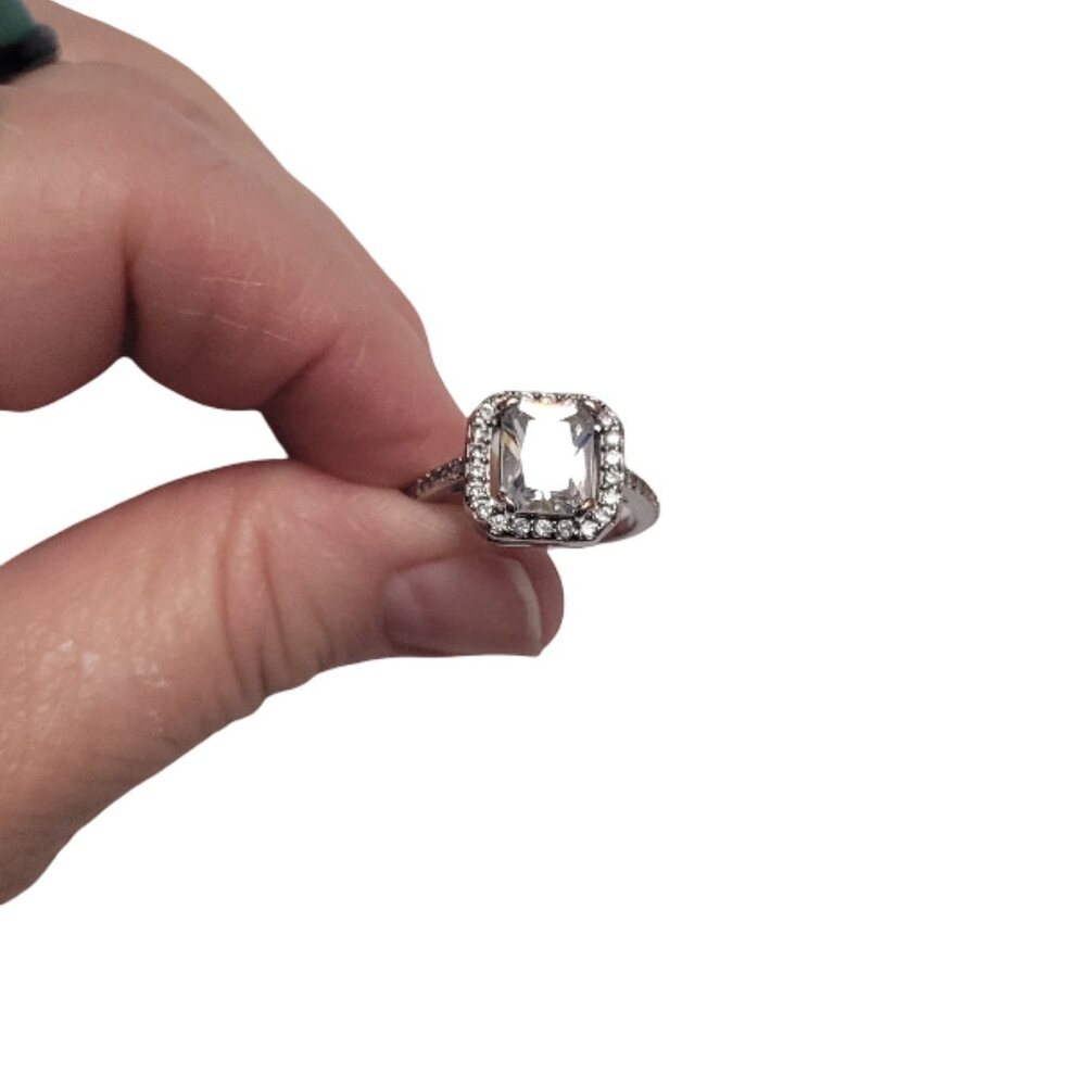 Brillance Sparkle Cubic Zirconia Ring Size: 7
